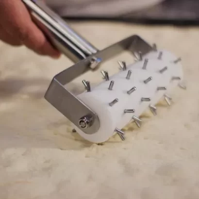 Roller docker with stainless steel handle and pins - Image 2