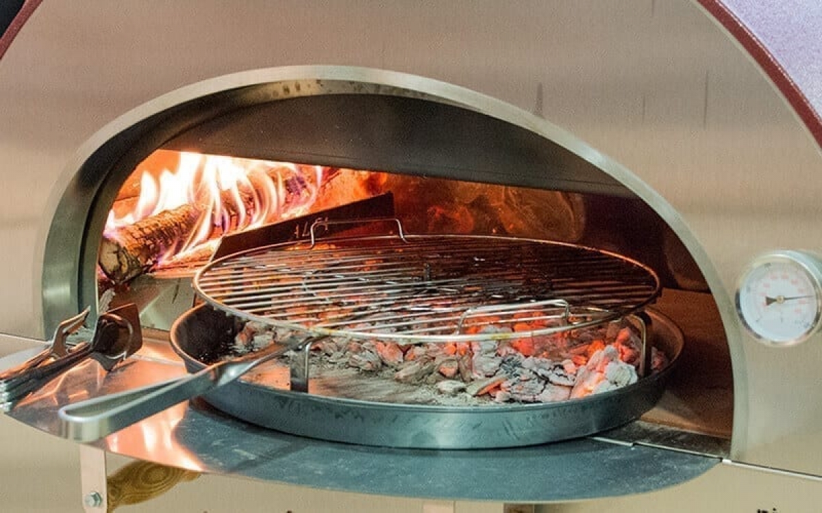 Pizza oven with barbecue: the Alfa Forni solutions