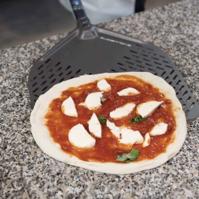 Evoluzione pizza peel made of aluminum perforated - Image 2