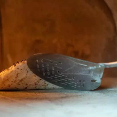 Evoluzione pizza peel made of stainless steel perforated - Image 2